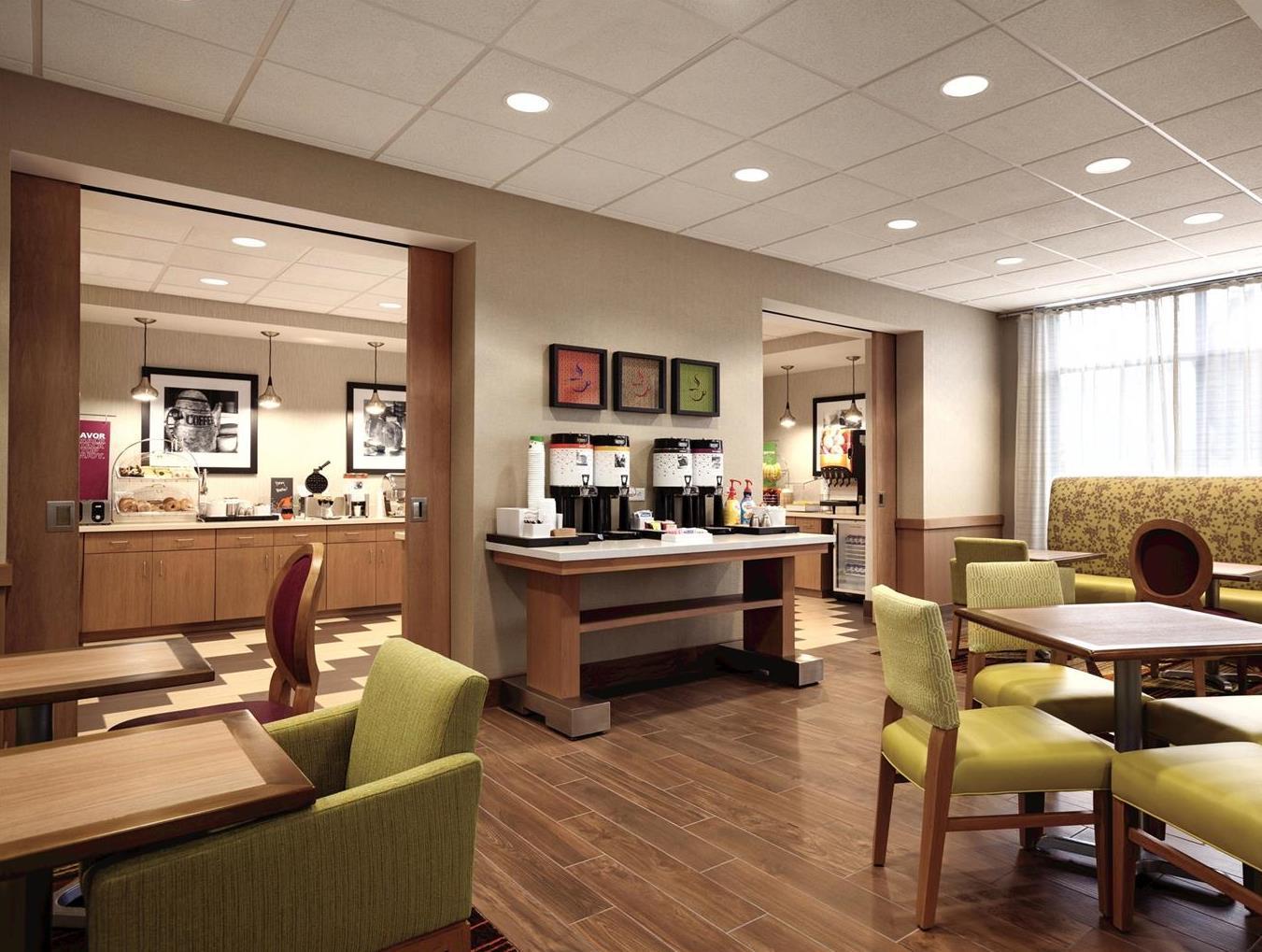 Hampton Inn Бригам-Сити Экстерьер фото